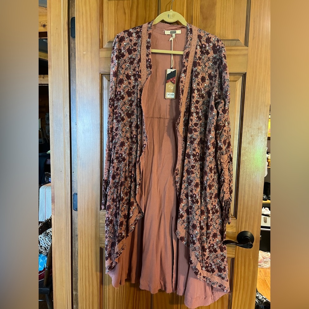 Floral Pink long kimono cardigan.